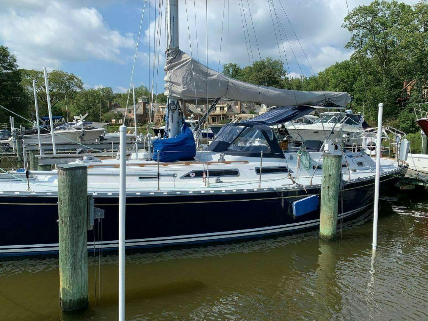 Hylas-44 1990-Atlantis Tracys Landing-Maryland-United States-5102019