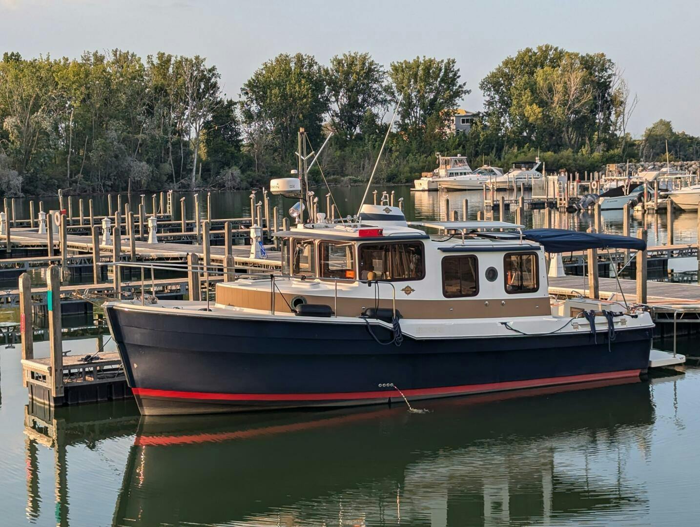 Ranger Tugs-R-29 2011-Condor Grafton-Illinois-United States-29 Ranger Tugs port forward profile1-4776458