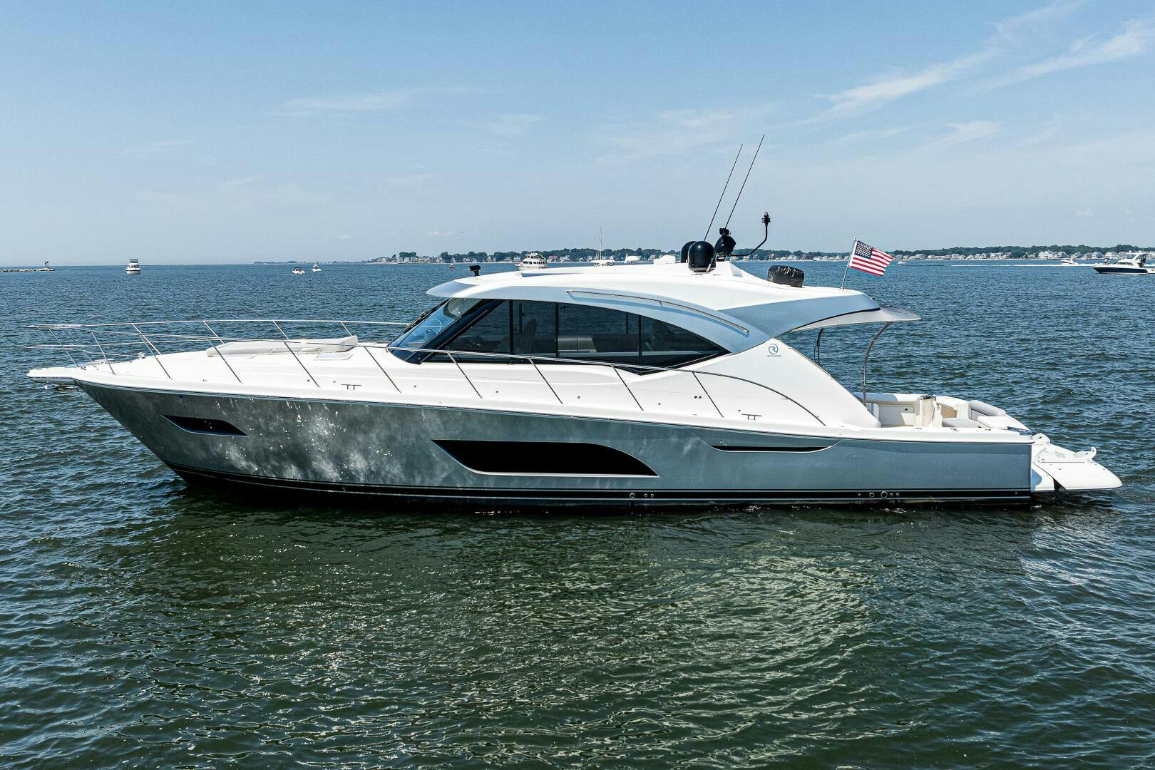 Riviera-575 SUV 2021-Jaaamn Naugatuck-Connecticut-United States-4891403