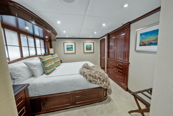 Trinity Yachts-Tri-Deck 2005-NICOLE EVELYN Highlands-New Jersey-United States-5129409