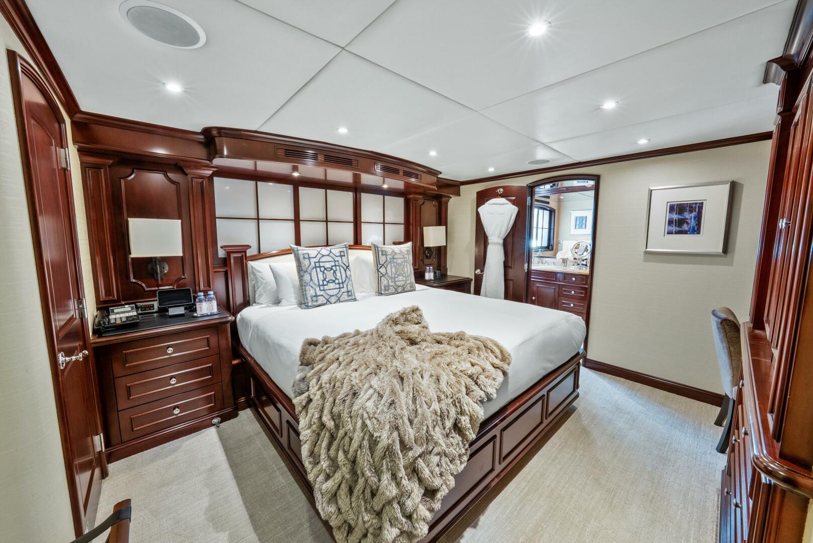 Trinity Yachts-Tri-Deck 2005-NICOLE EVELYN Highlands-New Jersey-United States-5129407 | Thumbnail