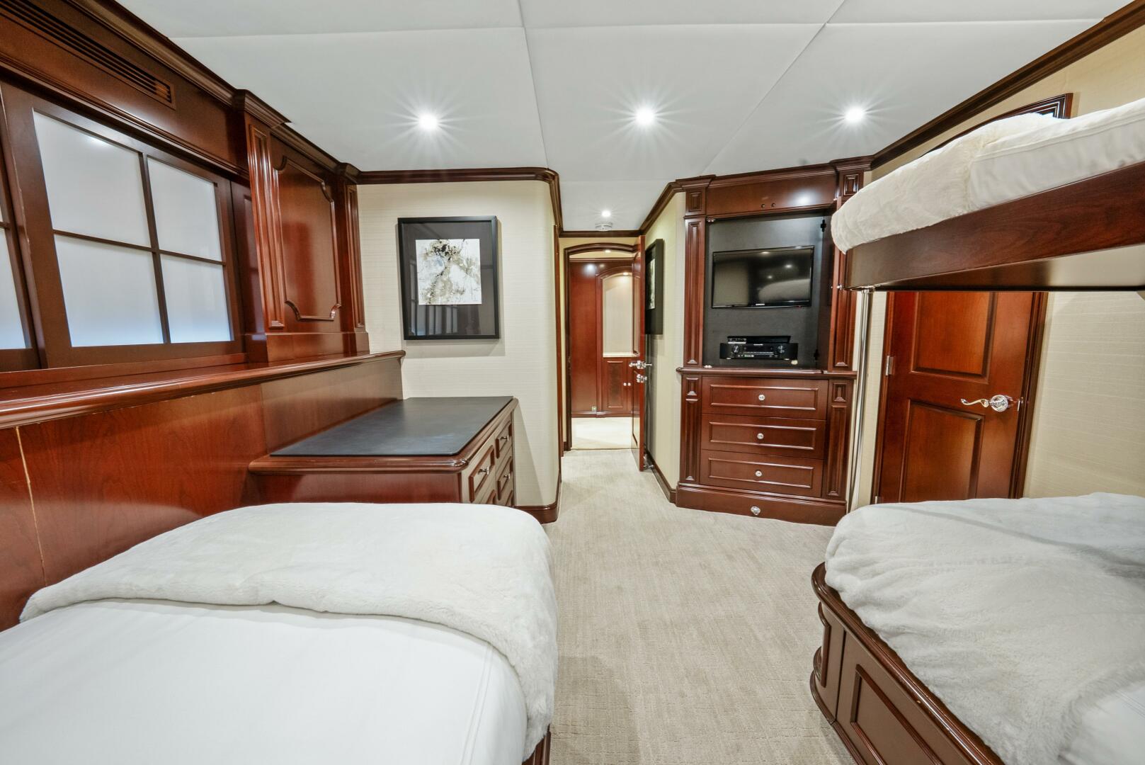 Trinity Yachts-Tri-Deck 2005-NICOLE EVELYN Highlands-New Jersey-United States-5129404 | Thumbnail