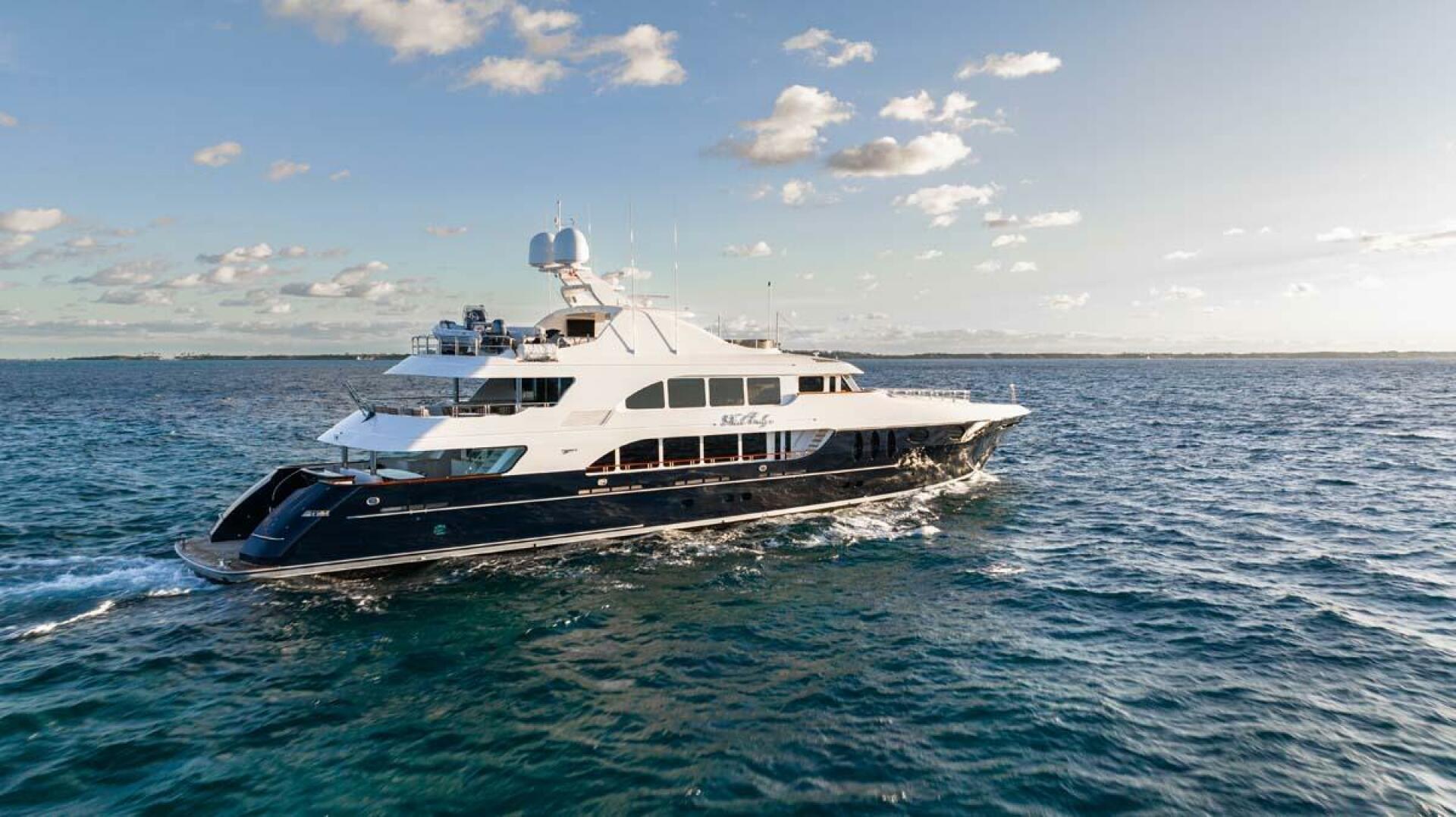 Trinity Yachts-Tri-Deck 2005-NICOLE EVELYN Highlands-New Jersey-United States-4785356 | Thumbnail