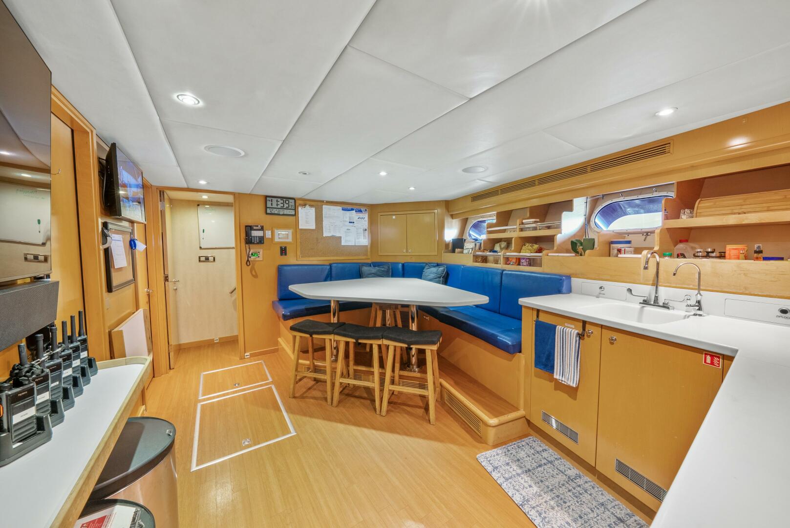 Trinity Yachts-Tri-Deck 2005-NICOLE EVELYN Highlands-New Jersey-United States-5129445 | Thumbnail