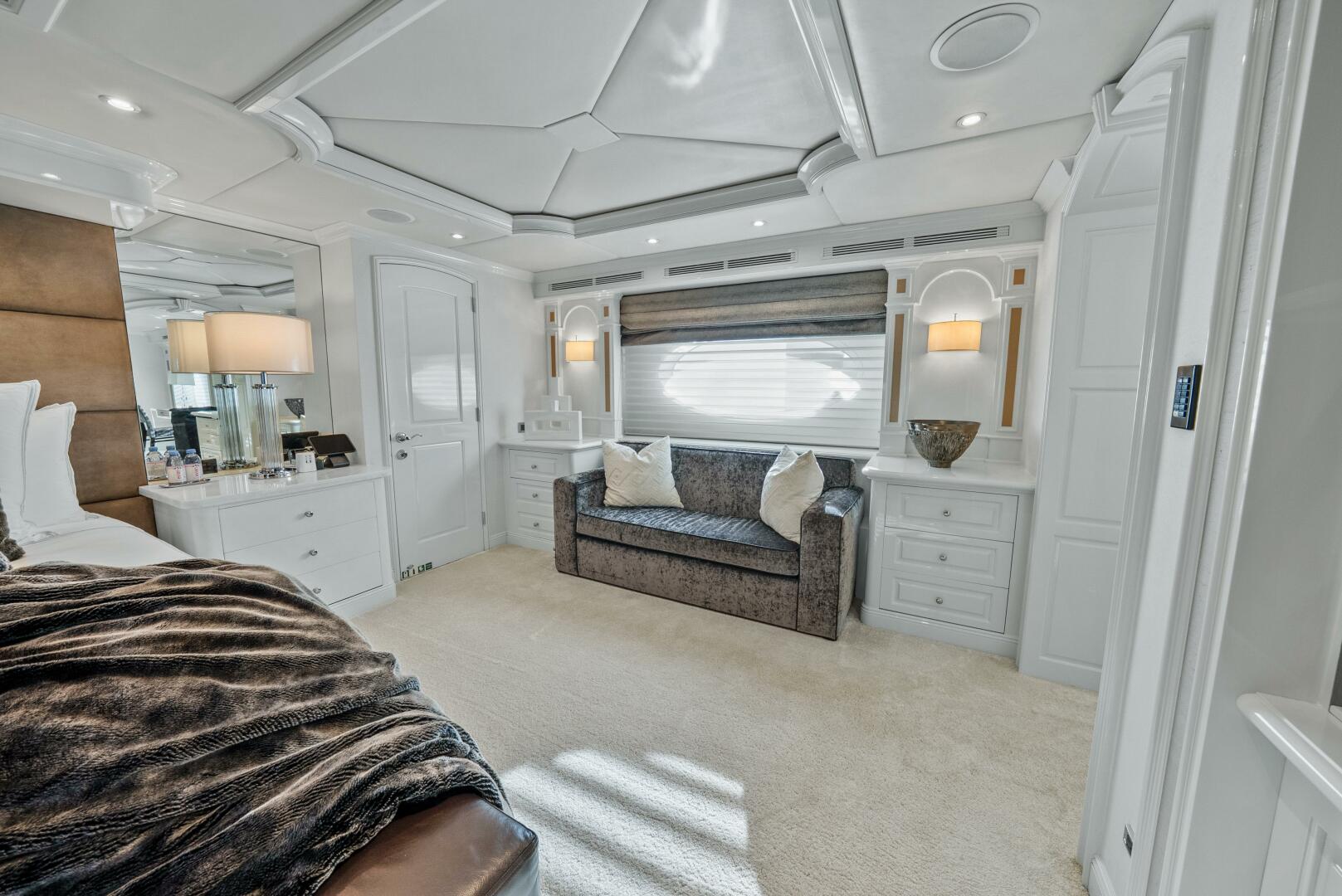Trinity Yachts-Tri-Deck 2005-NICOLE EVELYN Highlands-New Jersey-United States-5129396 | Thumbnail