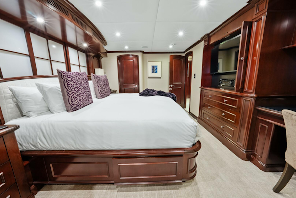 Trinity Yachts-Tri-Deck 2005-NICOLE EVELYN Highlands-New Jersey-United States-5129413