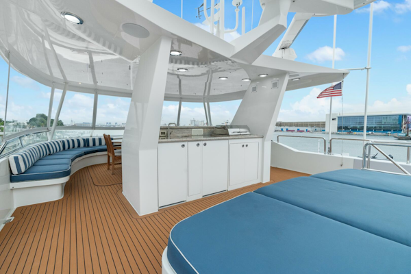 Westport-130 Tri-Deck Motor Yacht 2004-ELYSIAN Key Largo-Florida-United States-5052439