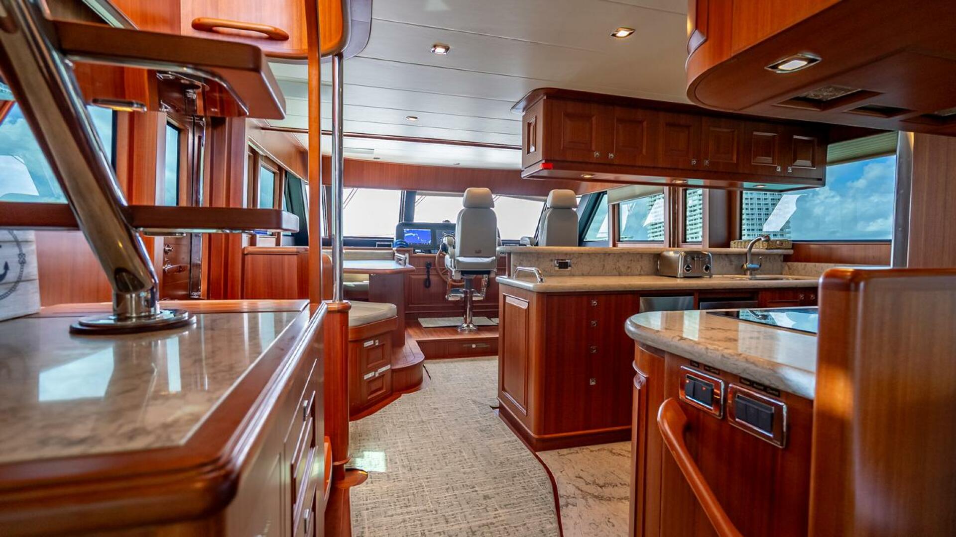 Hampton-658l Endurance 2022-Sunny SeaJay Palm Beach Gardens-Florida-United States-5069629 | Thumbnail