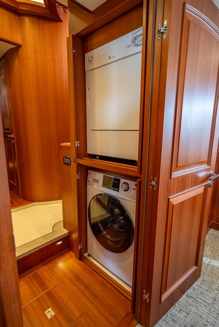 Hampton-658l Endurance 2022-Sunny SeaJay Palm Beach Gardens-Florida-United States-5069686 | Thumbnail