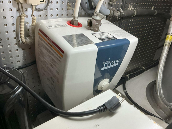 Novatec-Islander 55 2000-Jamis Lee Virginia Beach-Virginia-United States-4805954