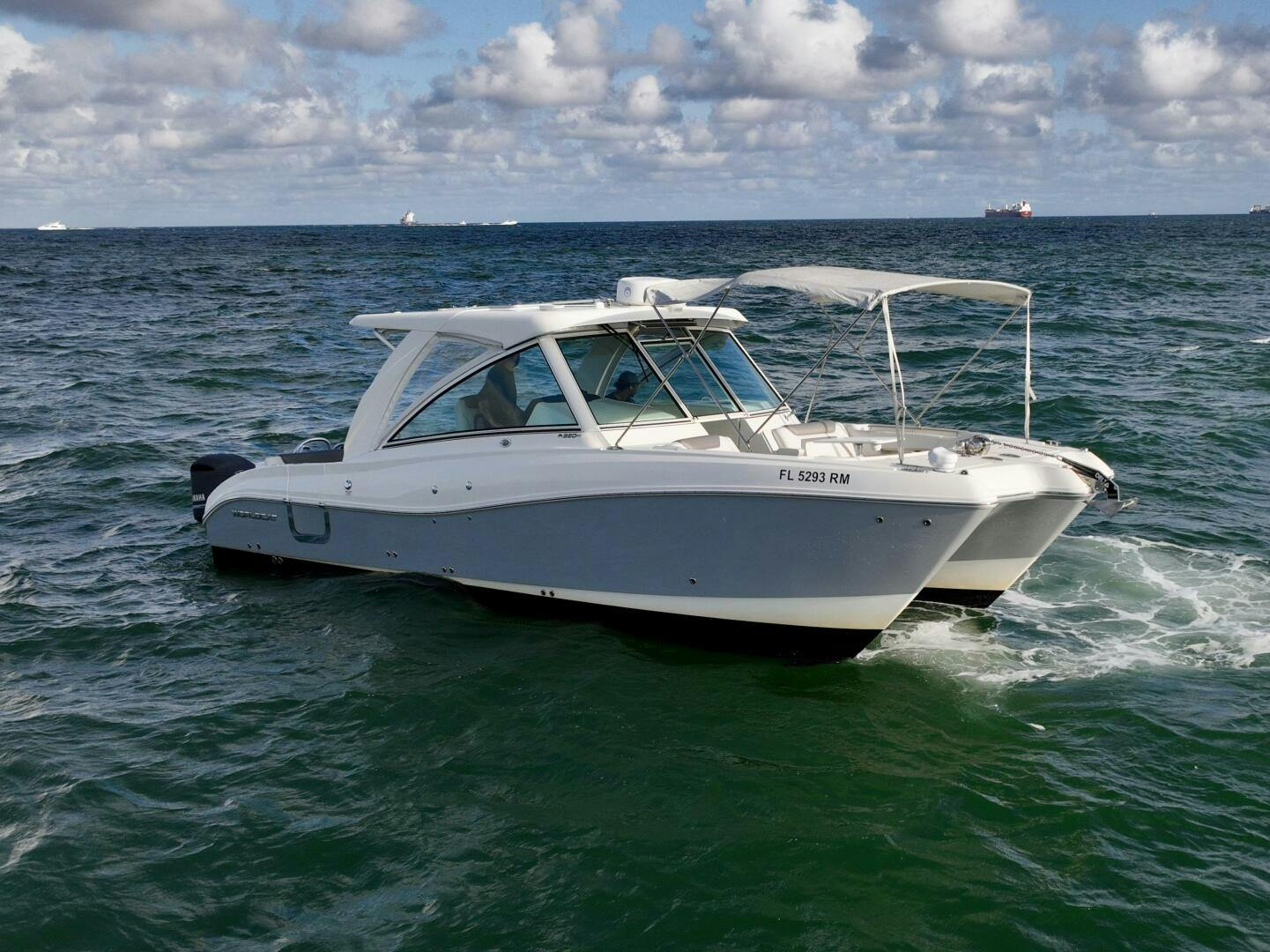 World Cat-320 DC 2018 -Fort Lauderdale-Florida-United States-4799547