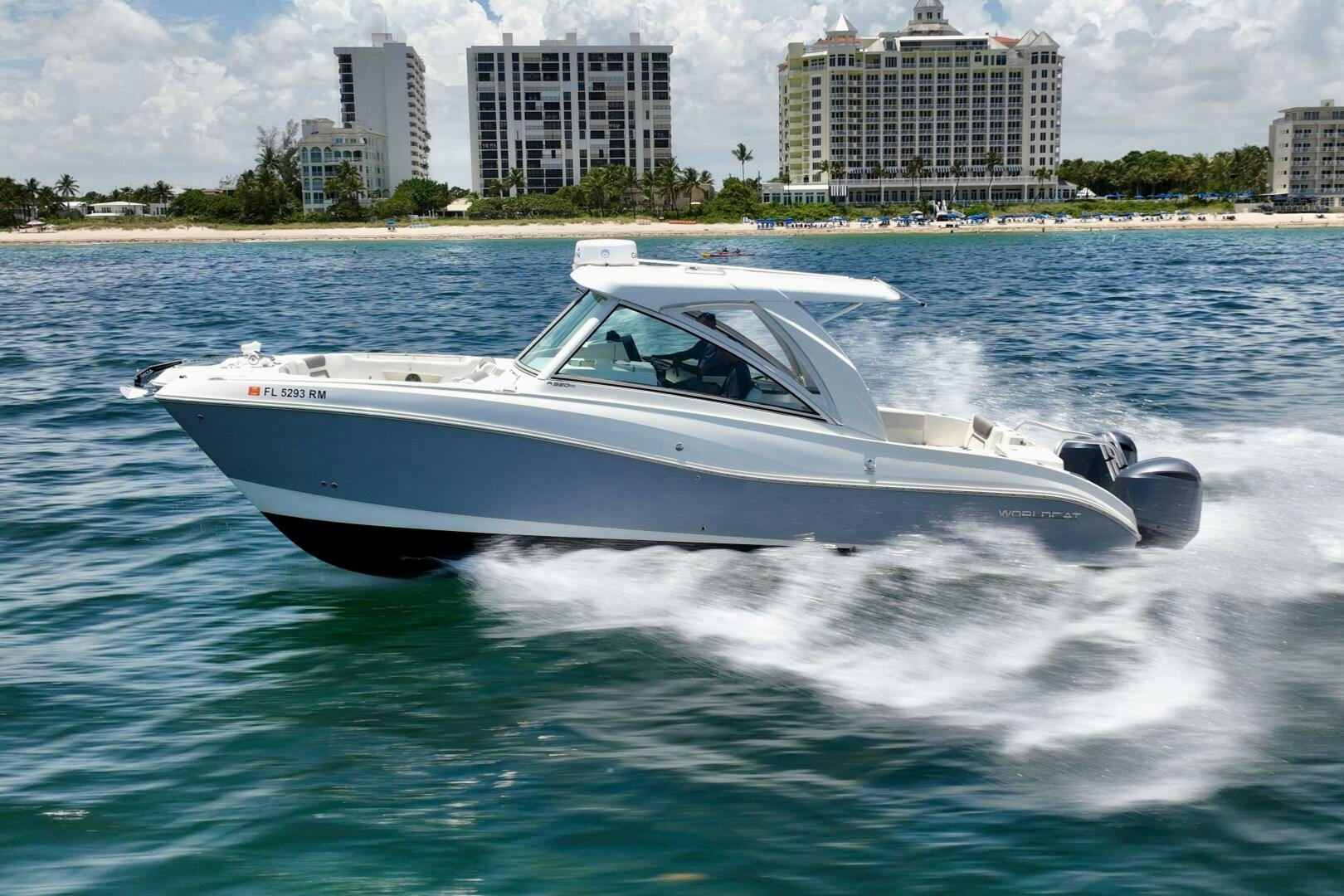 World Cat-320 DC 2018 -Fort Lauderdale-Florida-United States-5515095