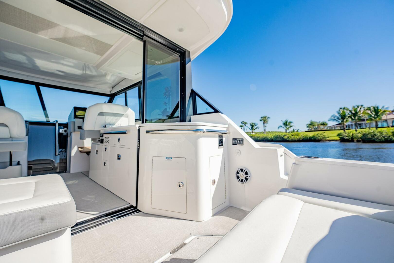 Regal-36 XO 2022-Jorja B Port St. Lucie-Florida-United States-4824742 | Thumbnail