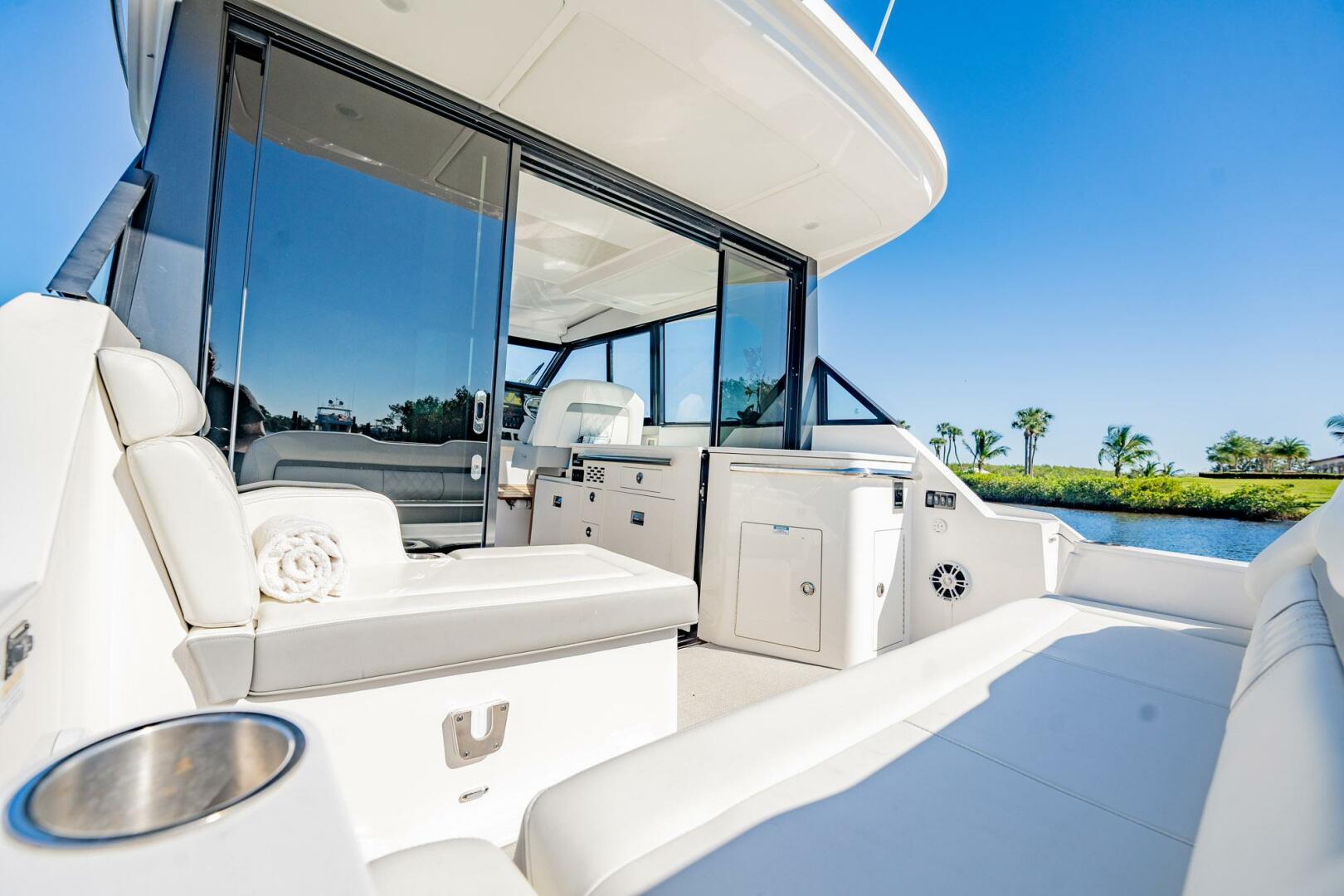 Regal-36 XO 2022-Jorja B Port St. Lucie-Florida-United States-4824747 | Thumbnail