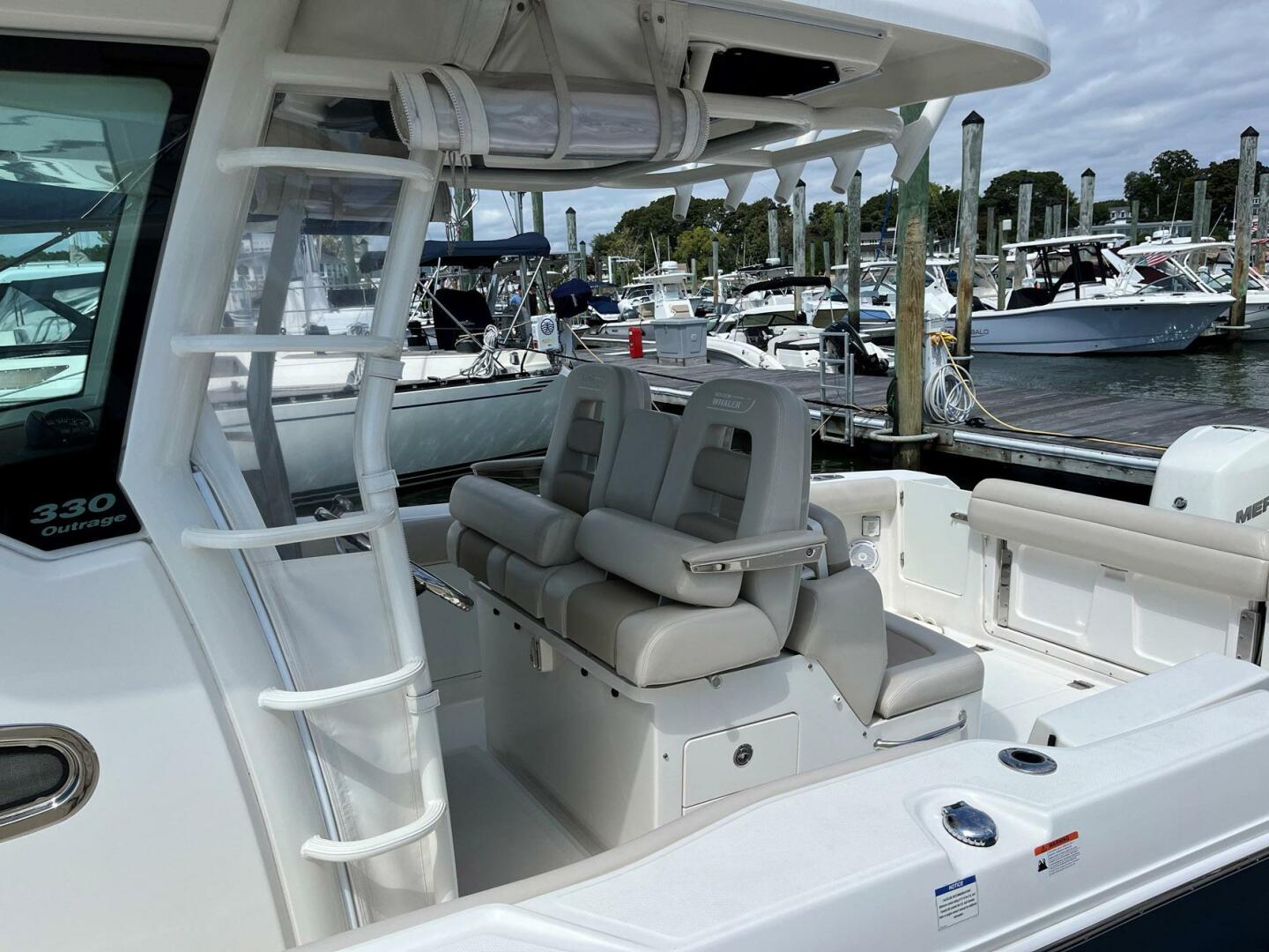 Boston Whaler-330 Outrage 2017 -Branford-Connecticut-United States-5289977 | Thumbnail