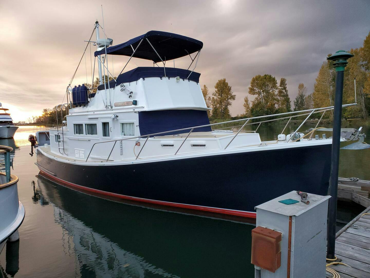 Custom-Tri-Cabin 1970-JAAX Delta-British Columbia-Canada-4836140