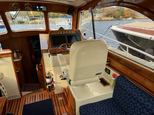 Hinckley-Talaria 44 Motor Yacht 2005-Mallard Stonington-Connecticut-United States-4864271