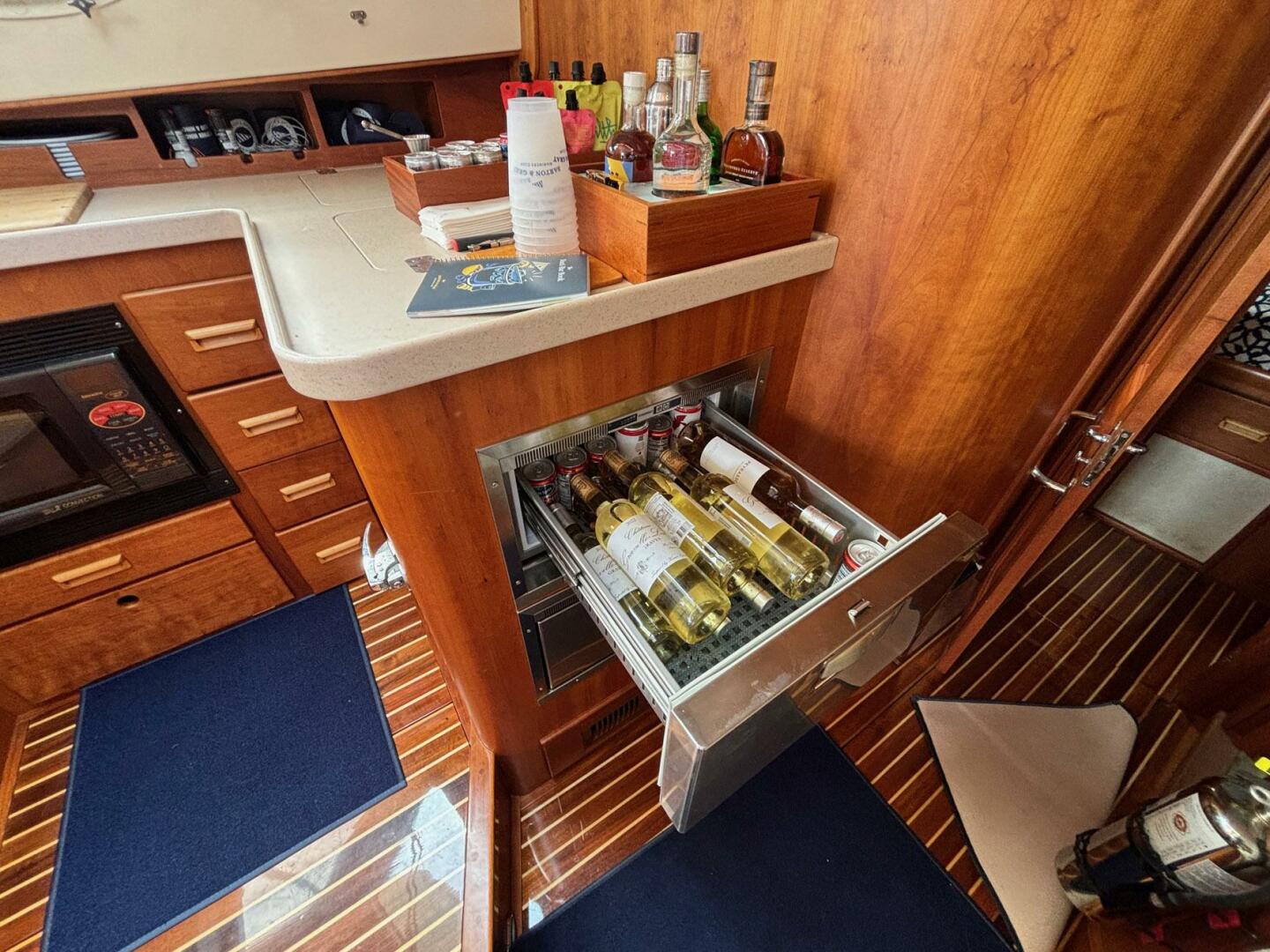 Hinckley-Talaria 44 Motor Yacht 2005-Mallard Stonington-Connecticut-United States-4864266 | Thumbnail