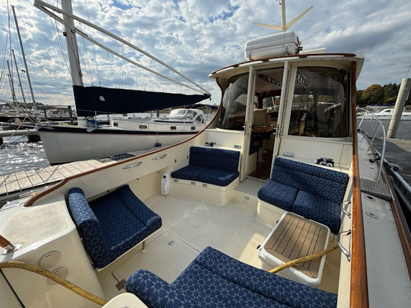 Hinckley-Talaria 44 Motor Yacht 2005-Mallard Stonington-Connecticut-United States-4864276