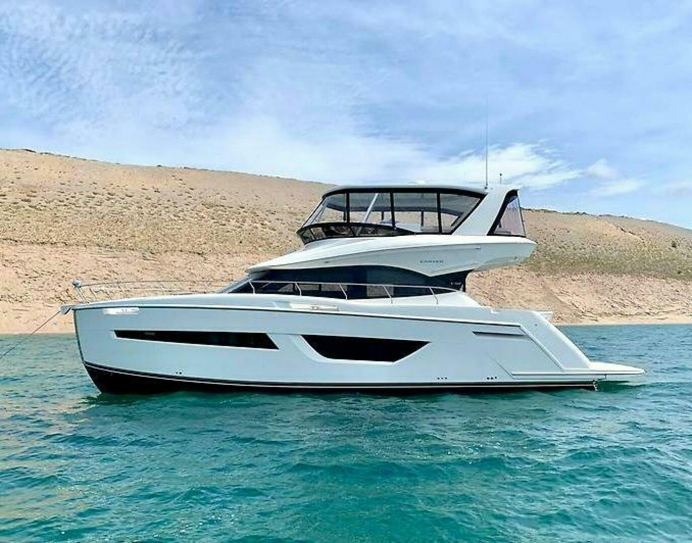 Carver-C52 Command Bridge 2019 -Grand Haven-Michigan-United States-4880915