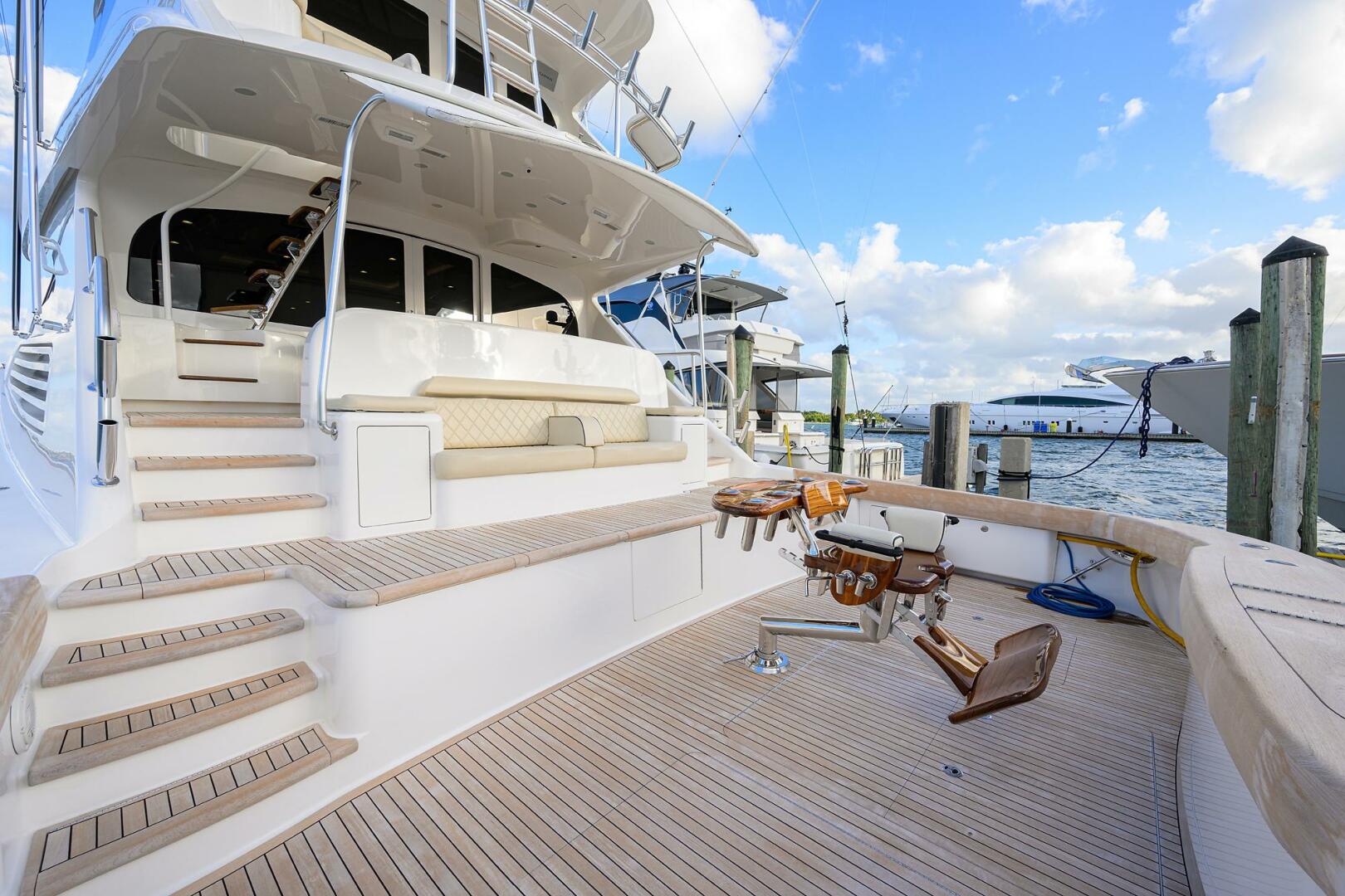 Viking-92 Enclosed Bridge 2020-CHINA TIME Jupiter-Florida-United States-Viking 92 CHINA TIME  Cockpit-4890267 | Thumbnail
