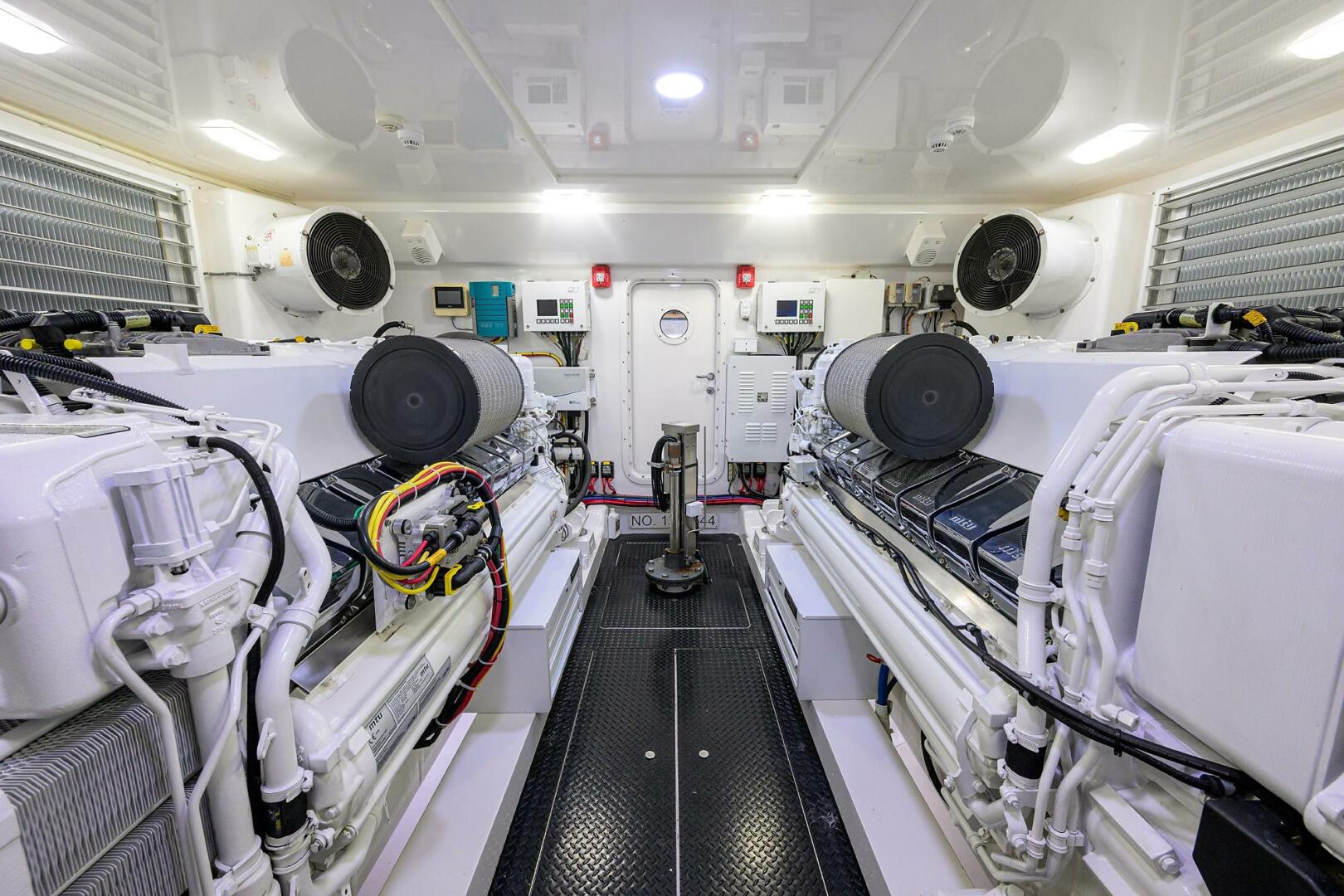 Viking-92 Enclosed Bridge 2020-CHINA TIME Jupiter-Florida-United States-Viking 92 CHINA TIME  Engine Room-4890278 | Thumbnail