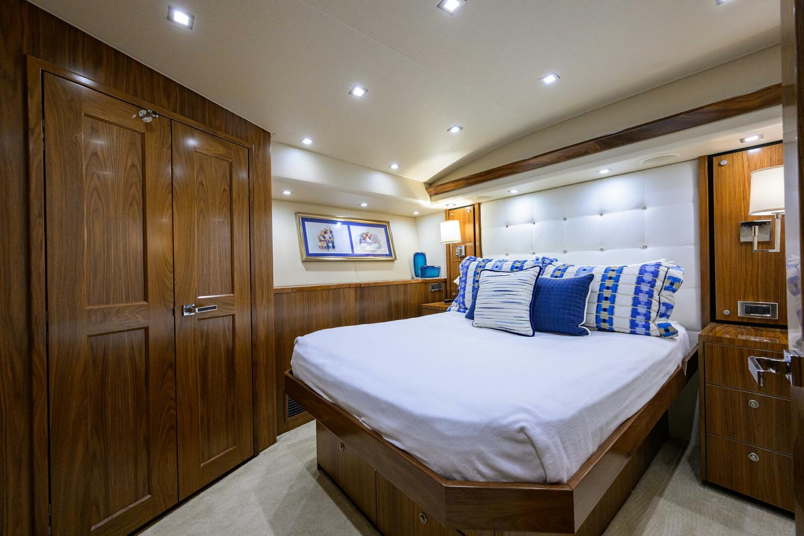 Viking-92 Enclosed Bridge 2020-CHINA TIME Jupiter-Florida-United States-Viking 92 CHINA TIME  Starboard Guest Stateroom-4890207 | Thumbnail