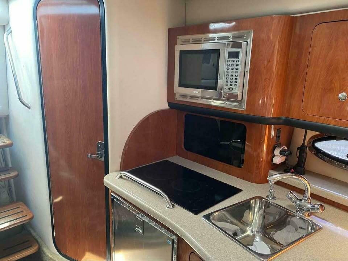 Crownline-340 CR 2006 -Heber Springs-Arkansas-United States-4907132 | Thumbnail