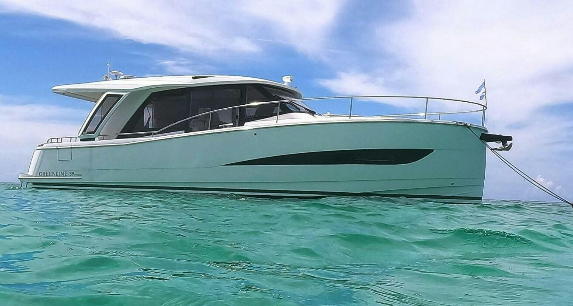 Greenline-39 Hybrid 2022-Latitude Adjustment Marco Island-Florida-United States-2022 Greenline 39 Hybrid-4920470