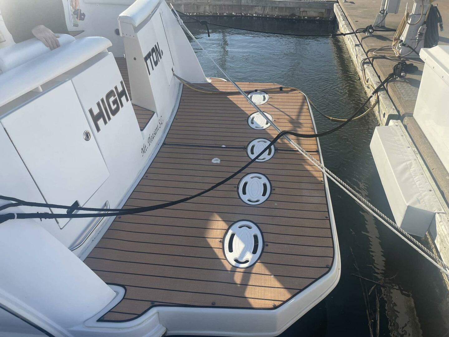 Carver-350 Mariner 2003-High Cotton Charleston-South Carolina-United States-4923928 | Thumbnail