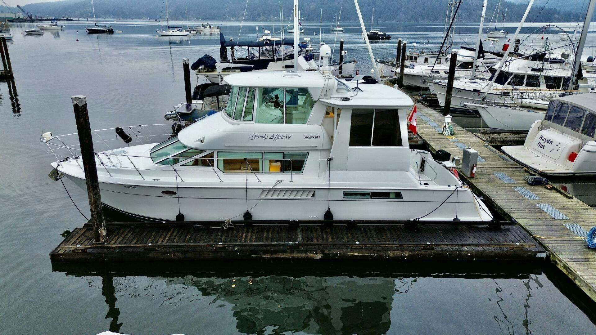 Carver-500 Cockpit Motor Yacht 1997-Family Affair IV Cowichan Bay-British Columbia-Canada-4924346