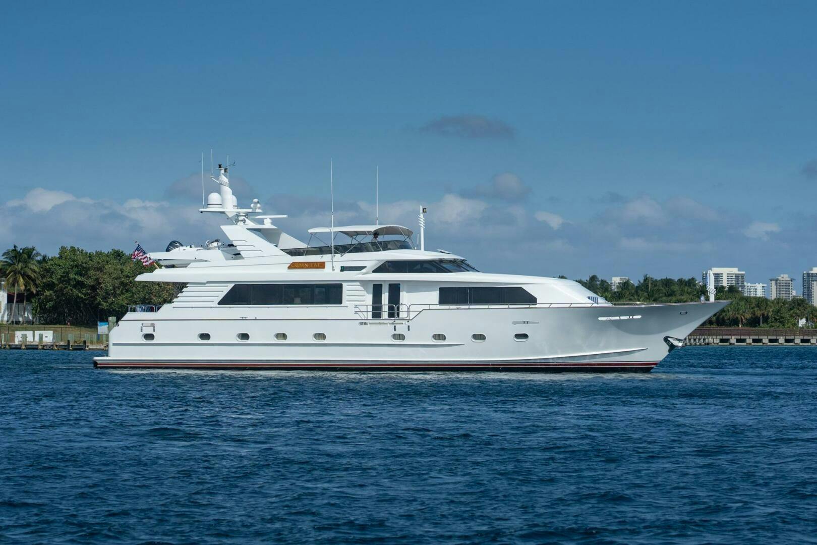 Broward-96 Raised Pilothouse MY 1996-Crown Jewel West Palm Beach-Florida-United States-Broward 96 Crown Jewel  Profile-4931032
