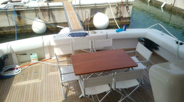Bertram-Sport Fish 2006-Bouki Athens-Greece-4931765
