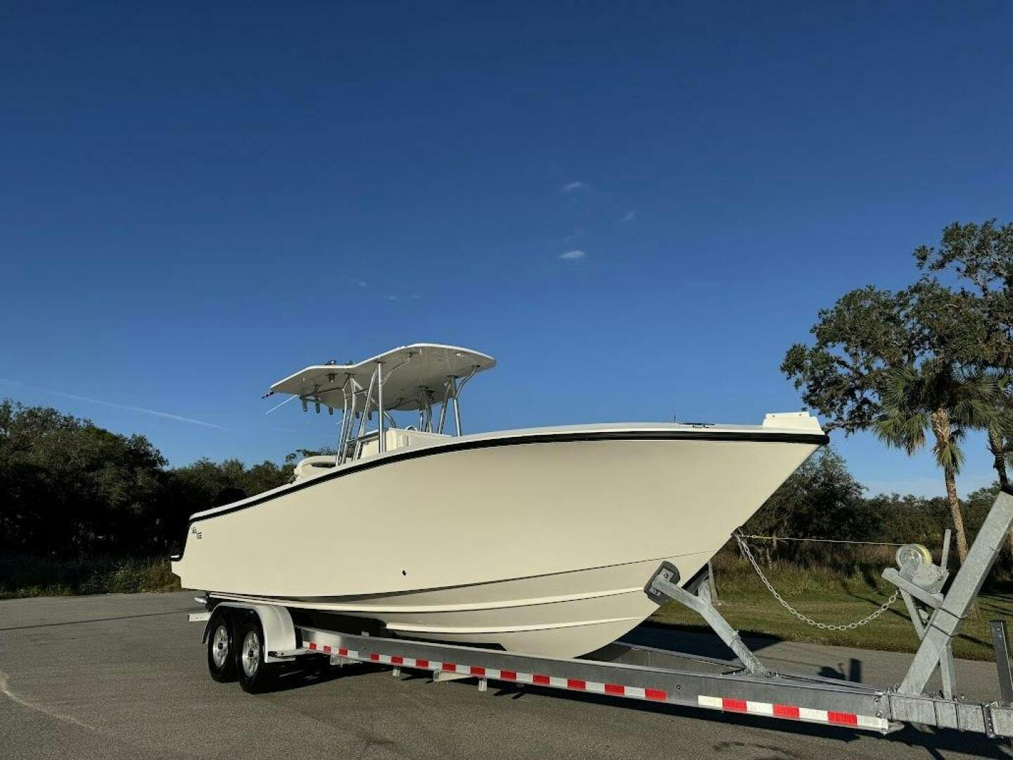 SeaVee 2023 -Fort Myers-Florida-United States-4940550
