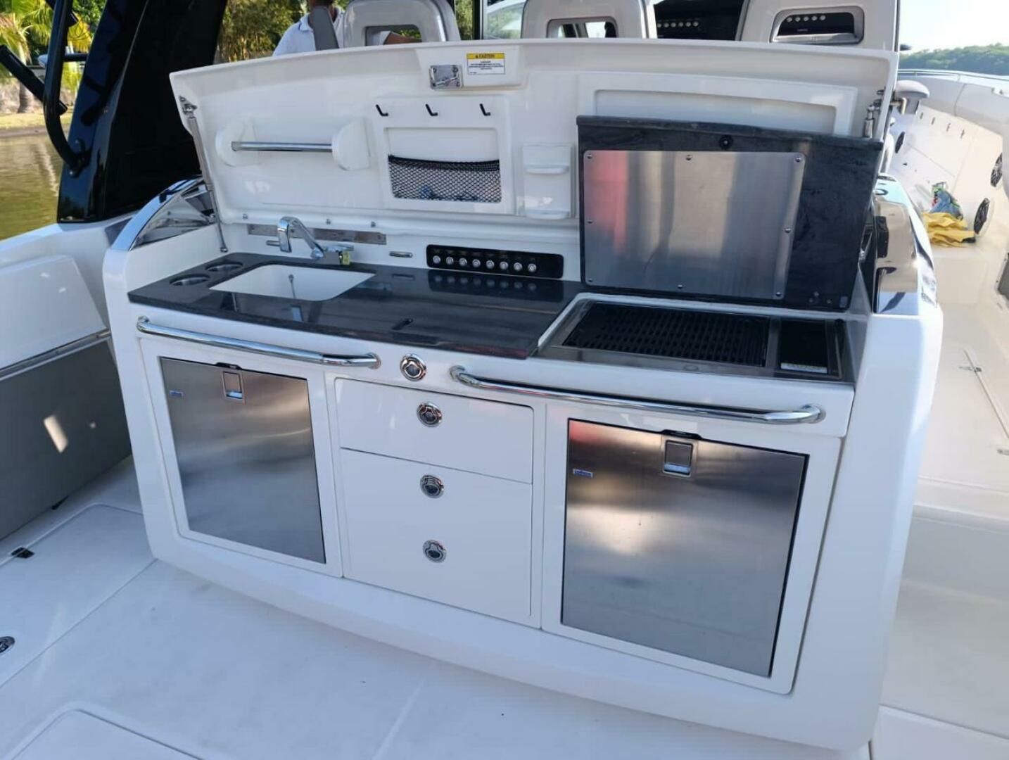 Boston Whaler-420 Outrage 2024-Bravia Veracruz-Mexico-4939886 | Thumbnail