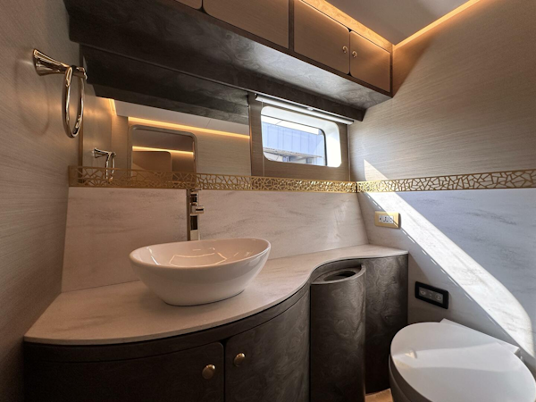 McConaghy Boats-MC63p Tourer 2027 -China-Starboard Head-4942889