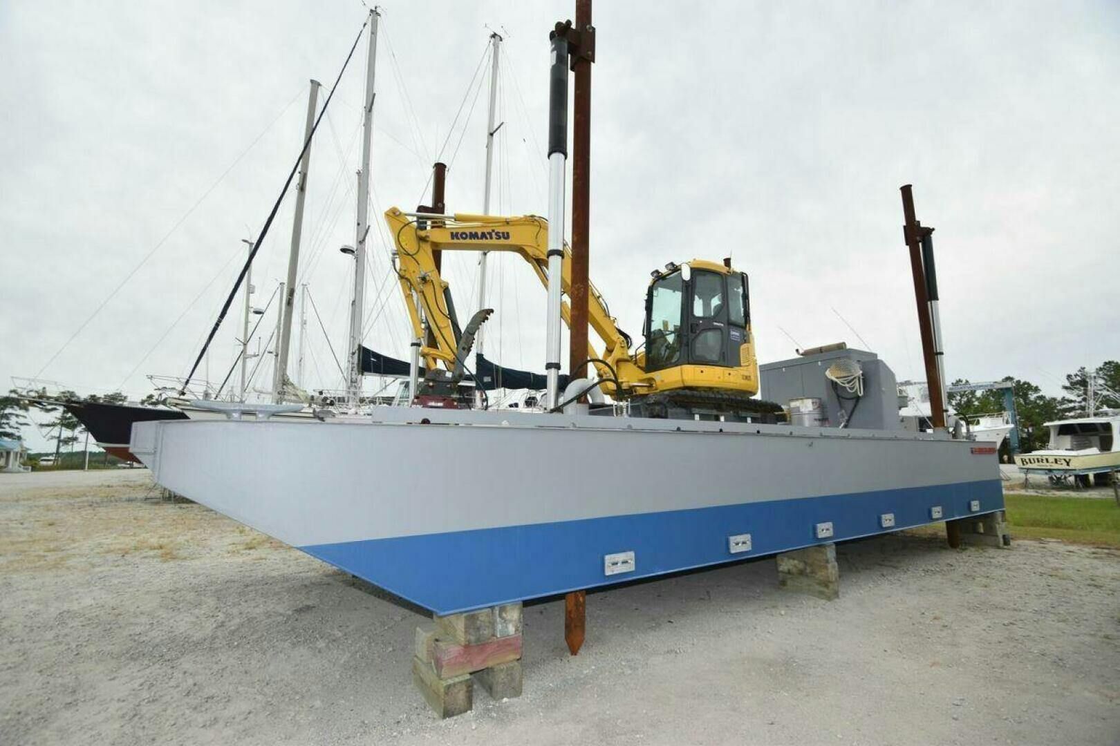 Custom-Barge 2024 -Beaufort-North Carolina-United States-4943769