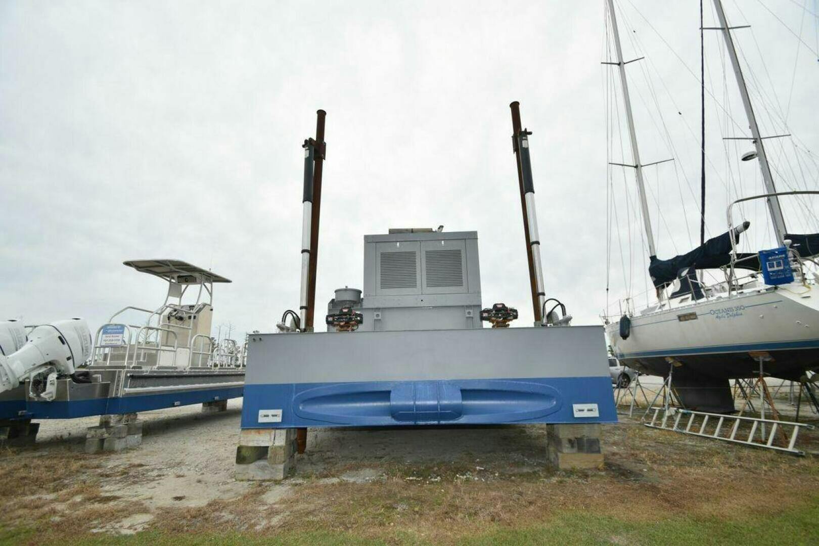 Custom-Barge 2024 -Beaufort-North Carolina-United States-4943771
