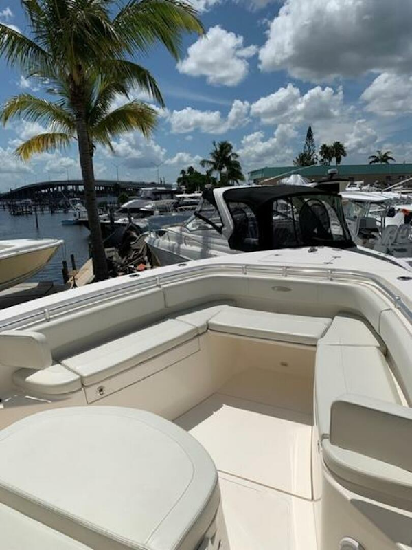 Cobia-344 Center Console 2015 -Stuart-4945107