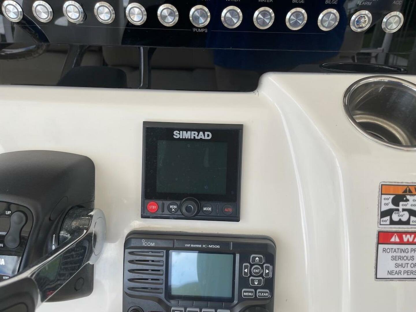 Cobia-344 Center Console 2015 -Stuart-4945110 | Thumbnail