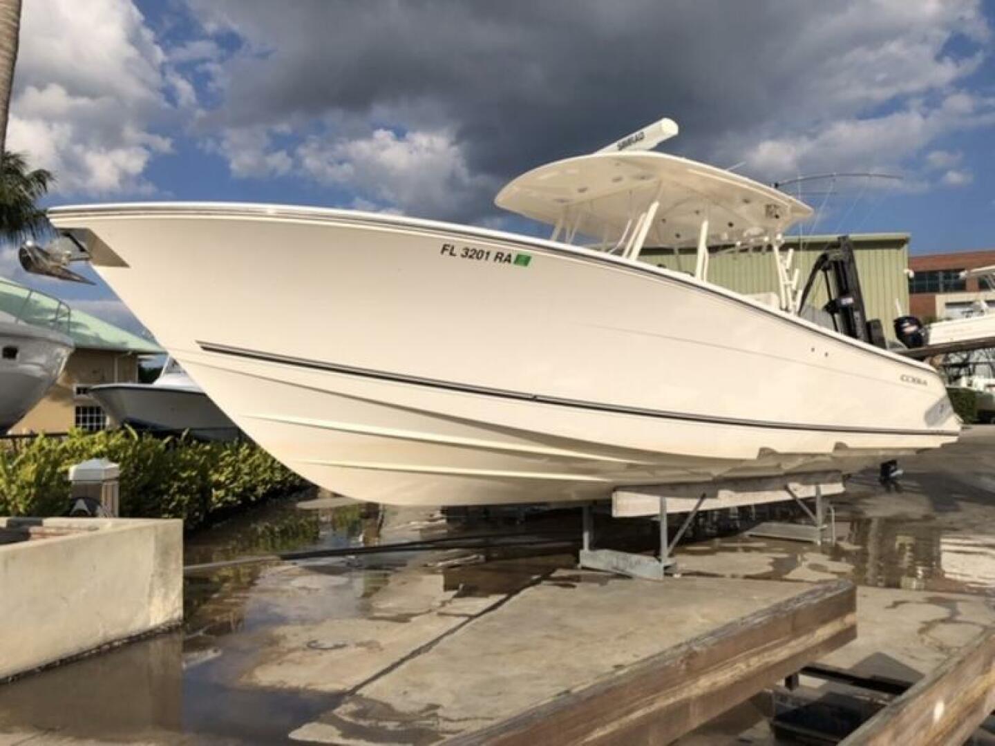 Cobia-344 Center Console 2015 -Stuart-4945109 | Thumbnail