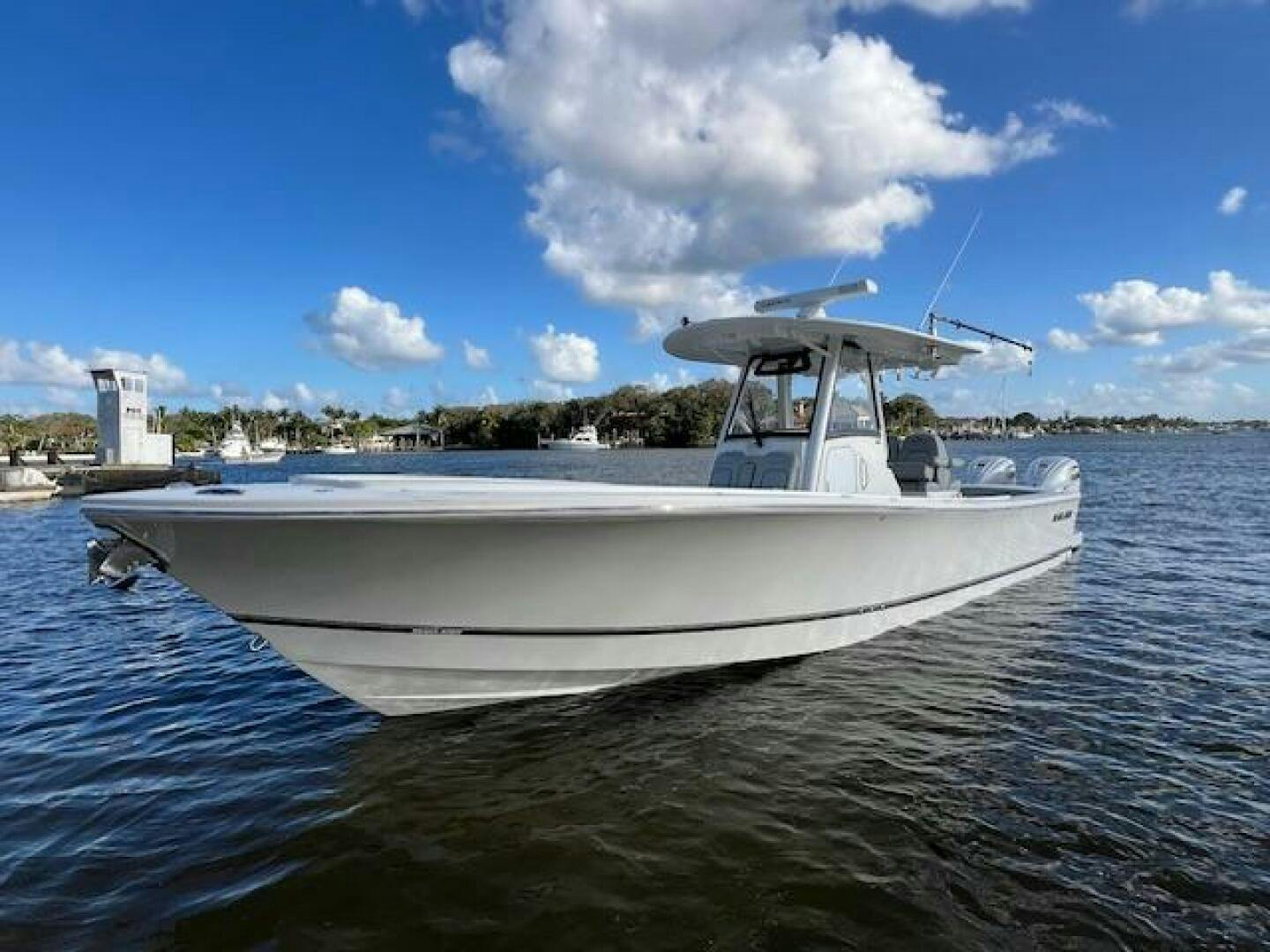 Regulator-34 2021 -Stuart-5054498