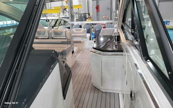 Formula-430 Super Sport Crossover 2024 -Stuart-4946406