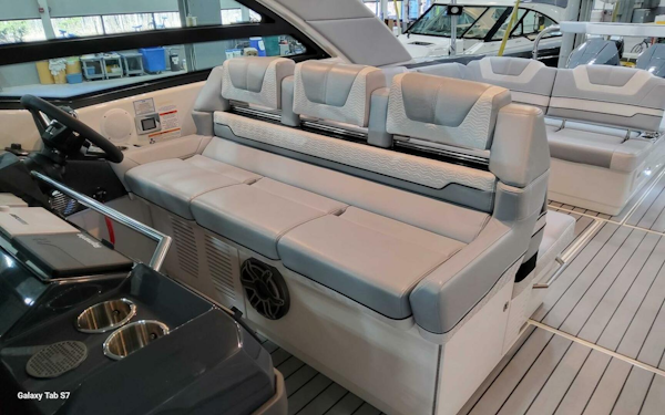 Formula-430 Super Sport Crossover 2024 -Stuart-4946402