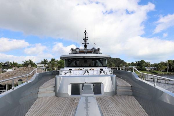 Majesty Yachts-120 2025-Fractional Ownership Available Stuart-Florida-United States-Majesty 120 yacht, 2025 model, sleek design, docked under blue sky.-4947524