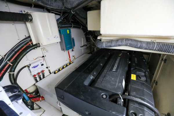 Marquis-660 Sport Yacht 2016 -Stuart-Engine room of 2016 Marquis 660 Sport Yacht with Volvo Penta engine.-4947650