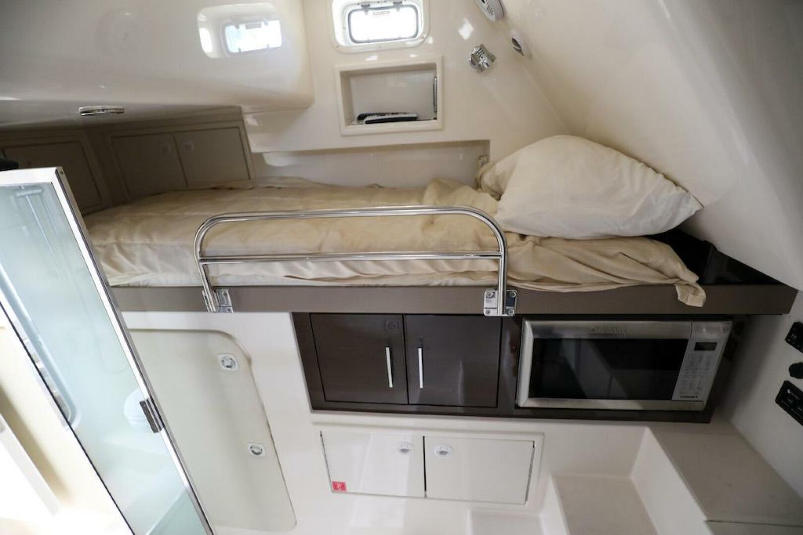 Marquis-660 Sport Yacht 2016 -Stuart-Manufacturer Provided Image-4947653 | Thumbnail