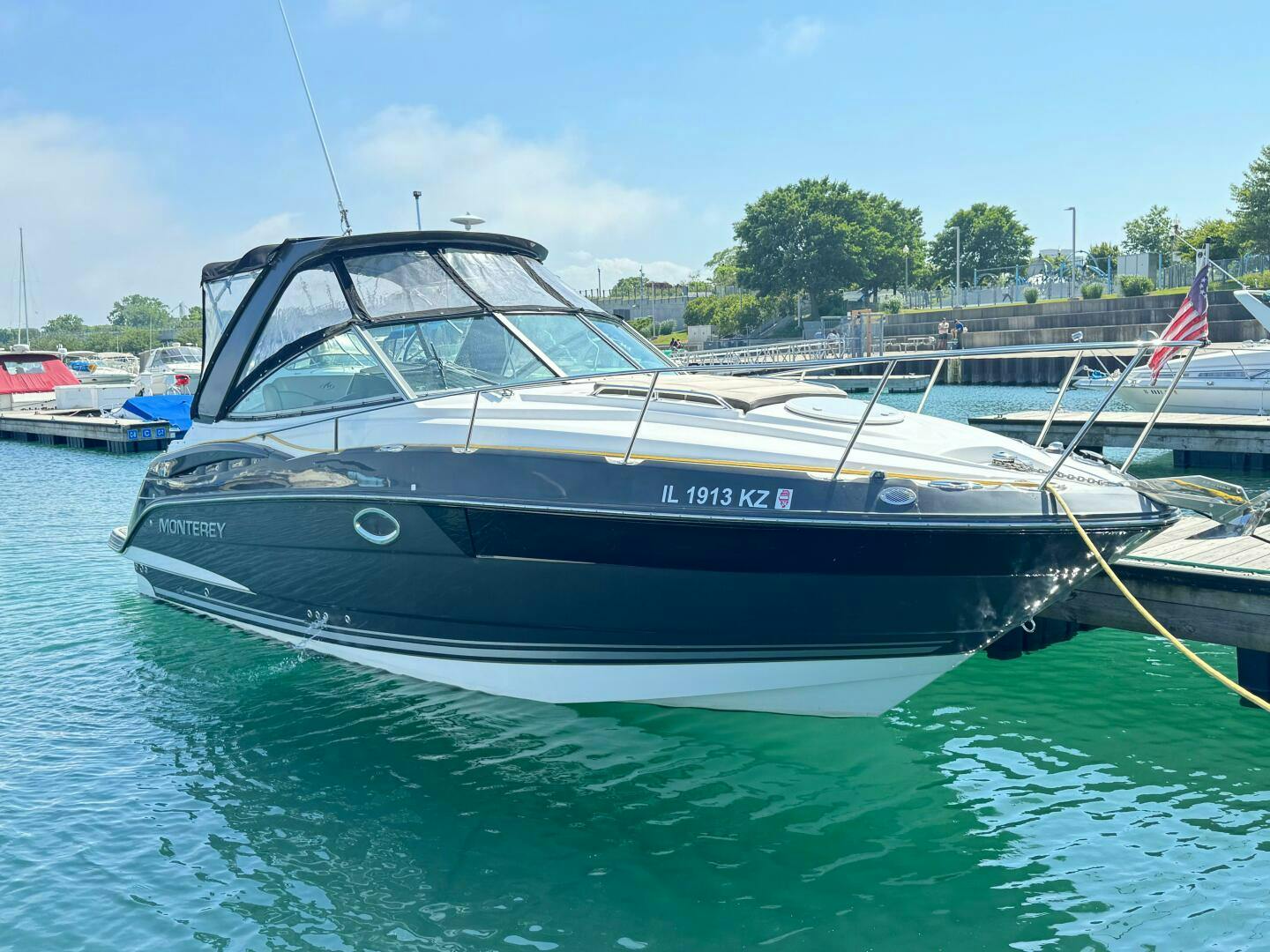 Monterey-295 Sport Yacht 2017 -Chicago-Illinois-United States-4949884