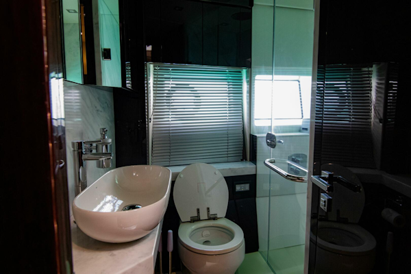 Sunseeker-Manhattan 66 2018-O LEGASEA Nassau-Bahamas-4952537