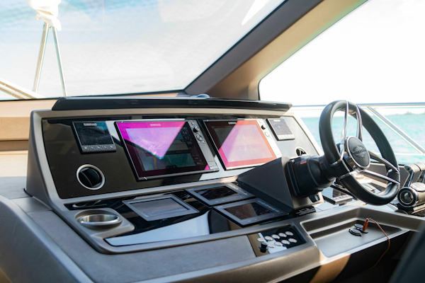 Sunseeker-Manhattan 66 2018-O LEGASEA Nassau-Bahamas-4952529